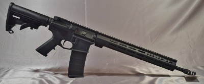Del-Ton DTI-15 A/R 5.56 LIKE NEW 